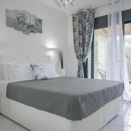 Diamond Luxury Corfu Vila *
